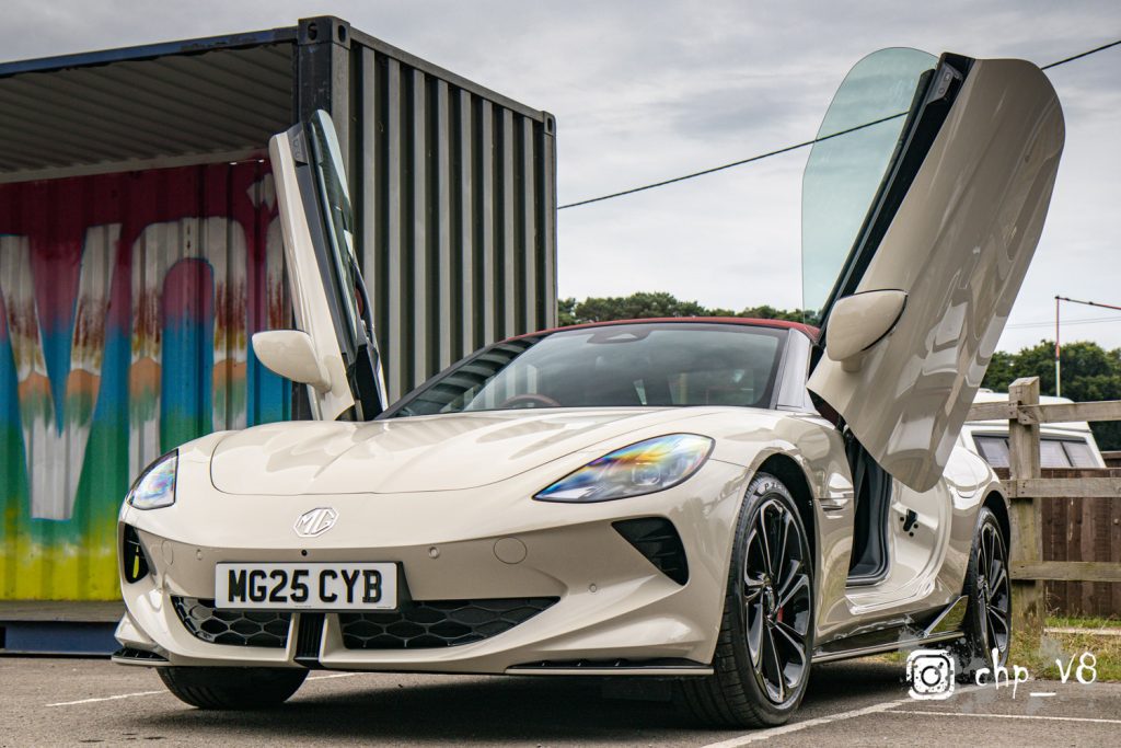 Dorset EVs at Rivos Hub Sandford - colinhillphotography.uk