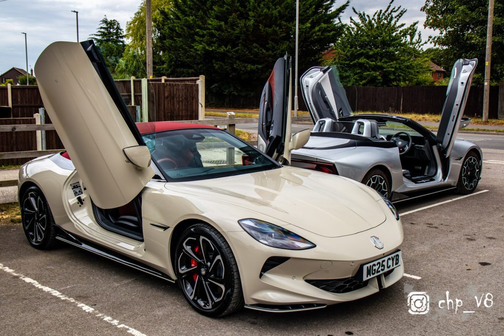 Dorset EVs at Rivos Hub Sandford - colinhillphotography.uk