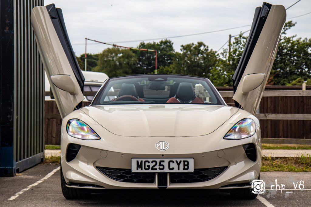 Dorset EVs at Rivos Hub Sandford - colinhillphotography.uk