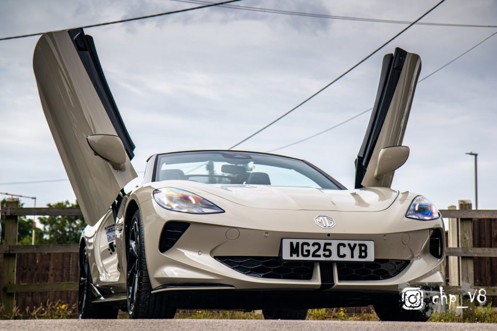 Dorset EVs at Rivos Hub Sandford - colinhillphotography.uk