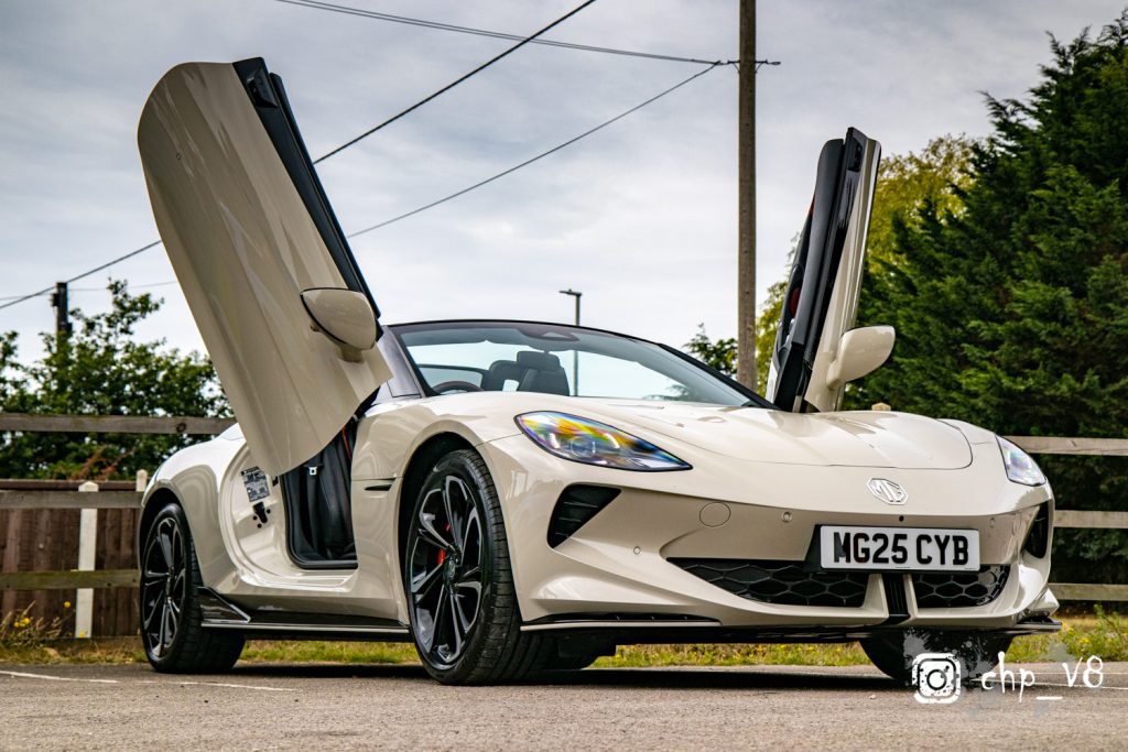 Dorset EVs at Rivos Hub Sandford - colinhillphotography.uk