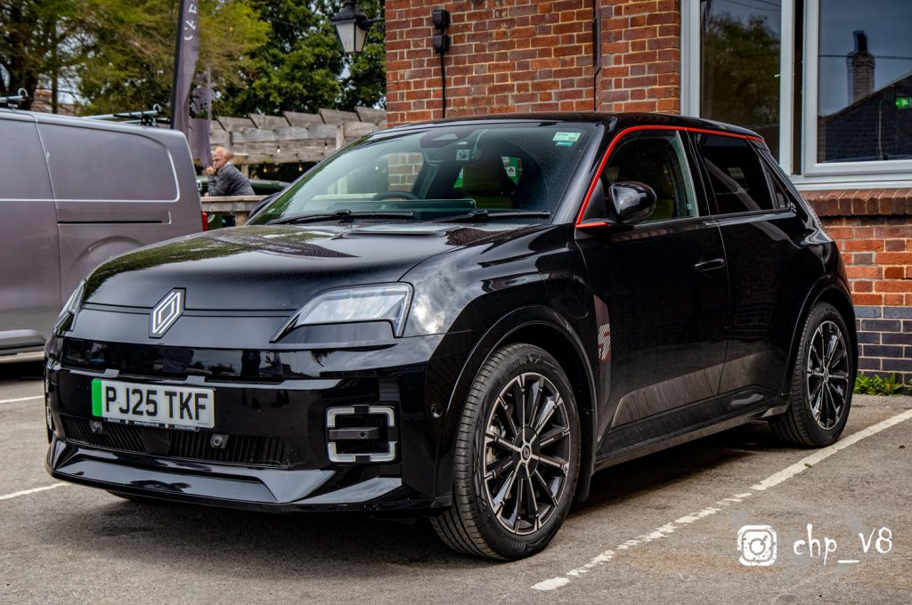 Dorset EVs at Rivos Hub Sandford - colinhillphotography.uk-